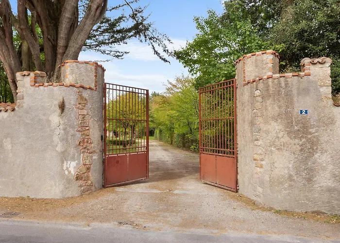 Le Gaumier بيت للعطل *